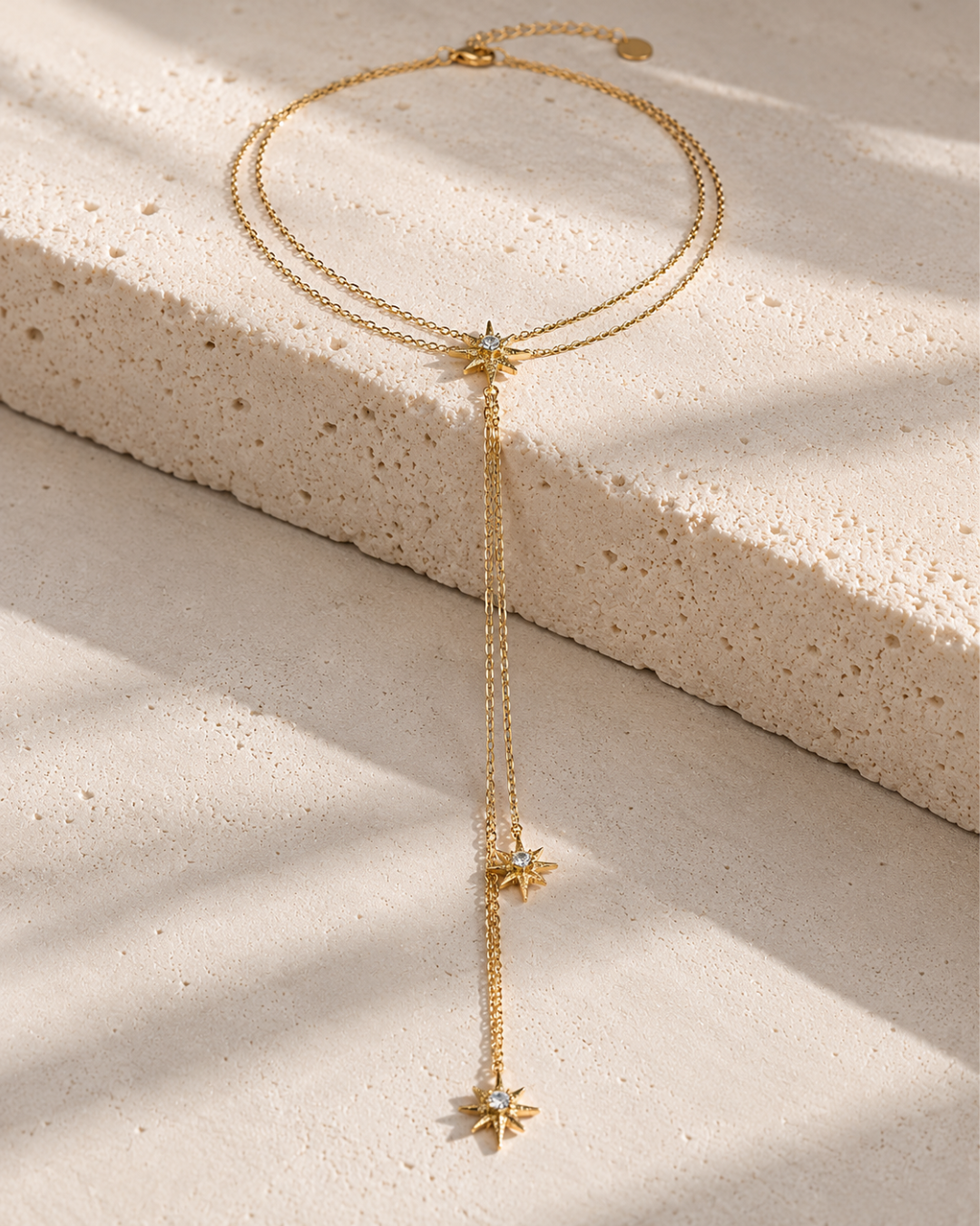 Collar Céleste de Hanalima: vista editorial