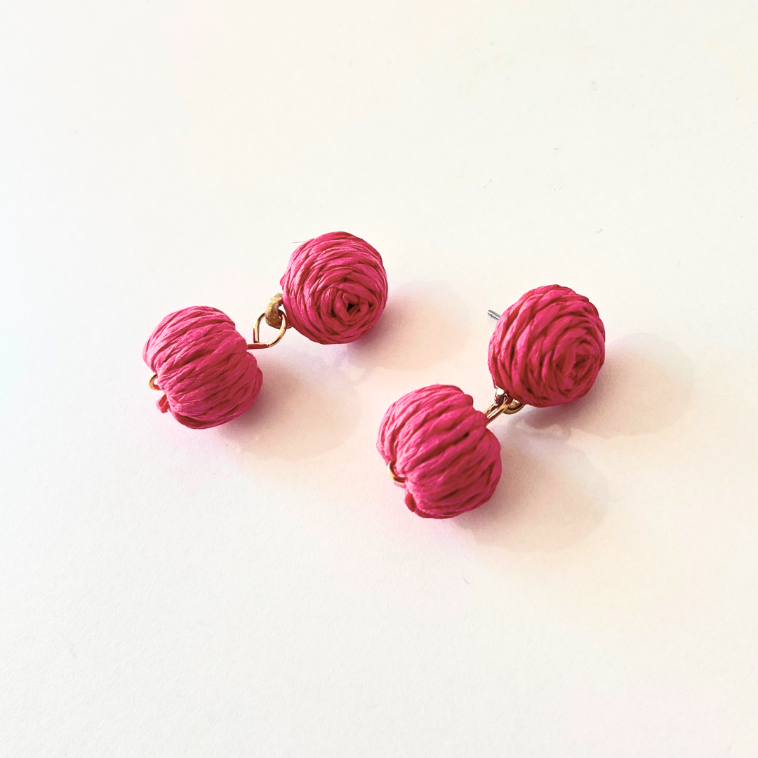 Pendientes Anna artesanales negros ligeros lucidos elegantes