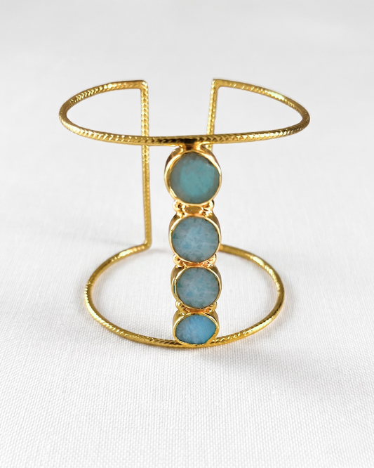 Brazalete Druzy Azul dorado piedras circulares azul celeste artesanal Hanalima