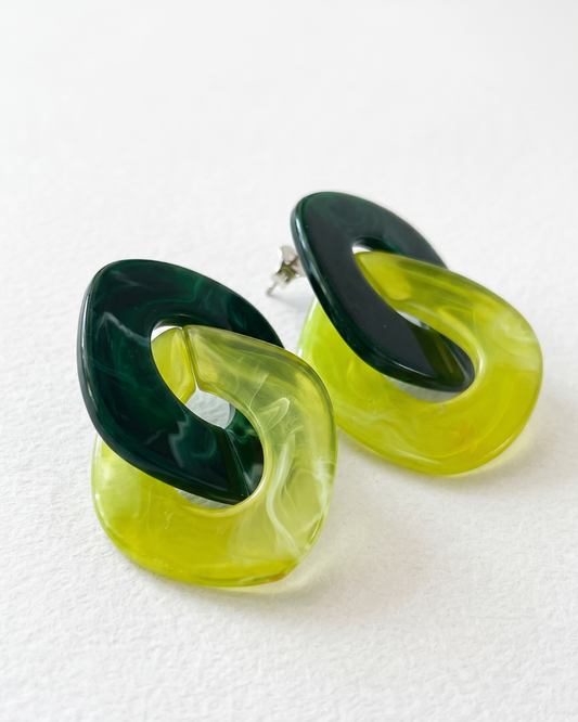 Pendientes Savia resina bicolor verde amarillo artesanales Hanalima